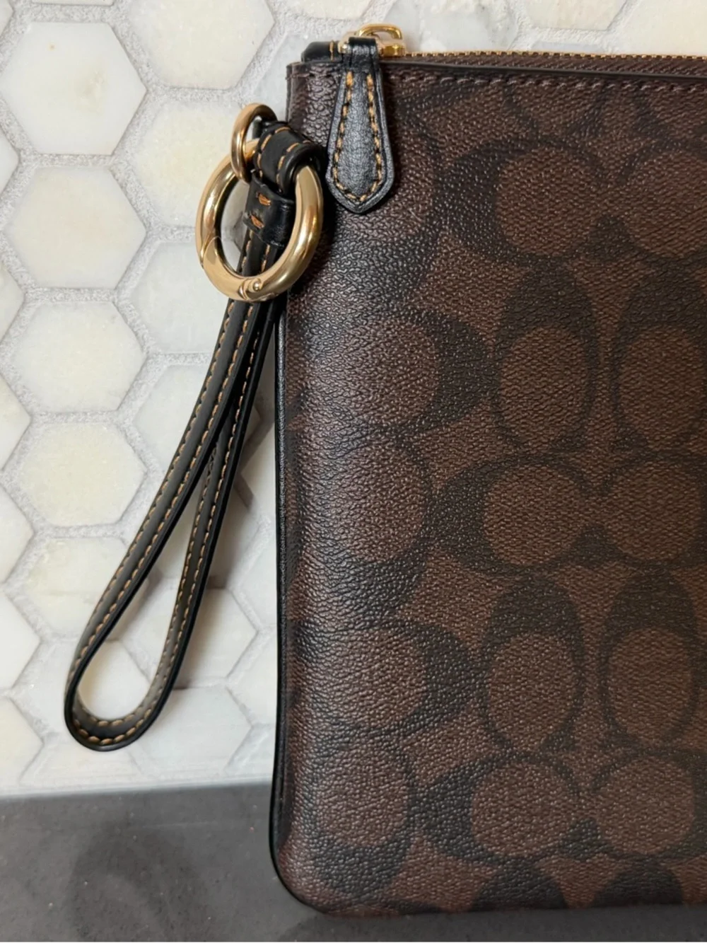 Coach Large PVC Signature Canvas Zip Wristlet Clutch with Gold Hardware EUC